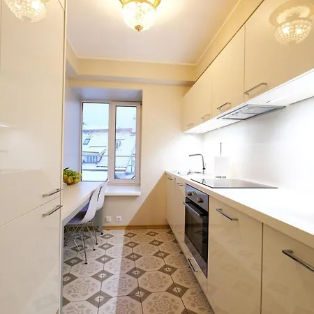 Tallinn City Apartments - 2 Bedroom On Old Town Main Street Viru Tallinna Exterior photo