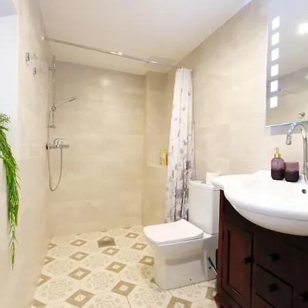 Tallinn City Apartments - 2 Bedroom On Old Town Main Street Viru Tallinna Exterior photo