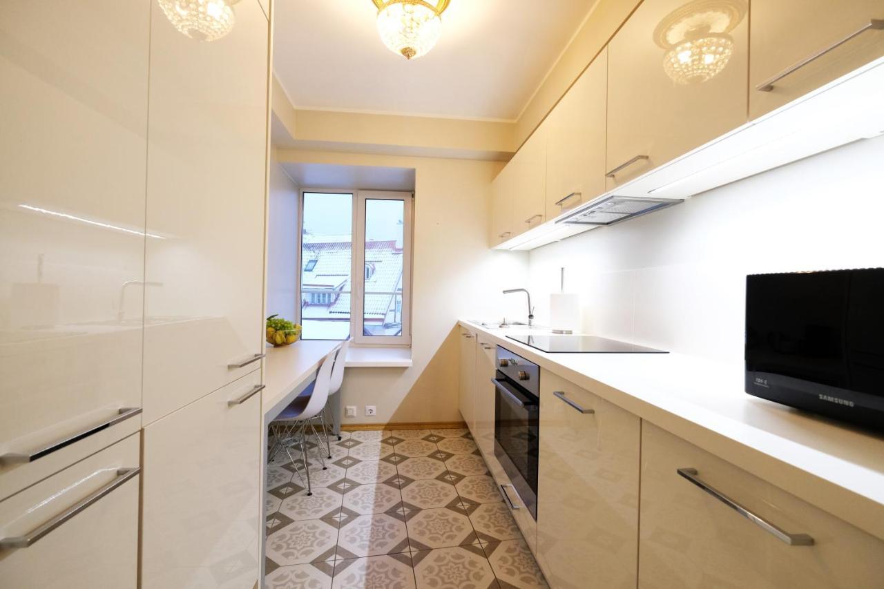 - 2 Bedroom On Old Town Main Street Viru
