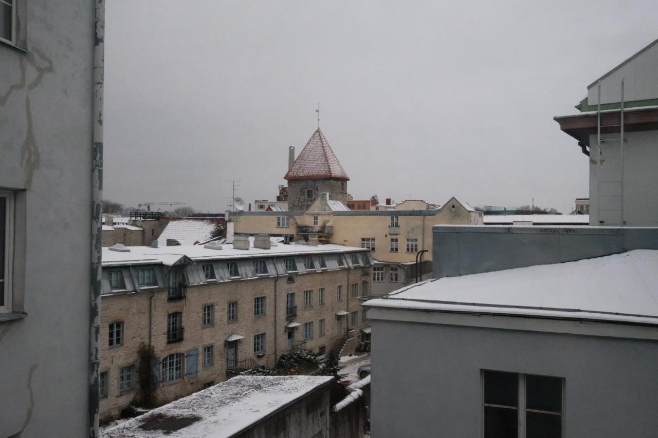 - 2 Bedroom On Old Town Main Street Viru