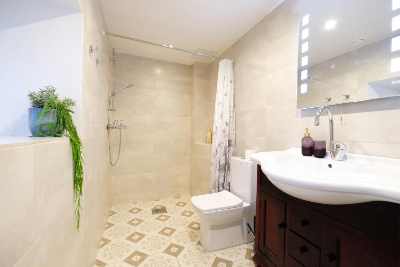- 2 Bedroom On Old Town Main Street Viru Appartement